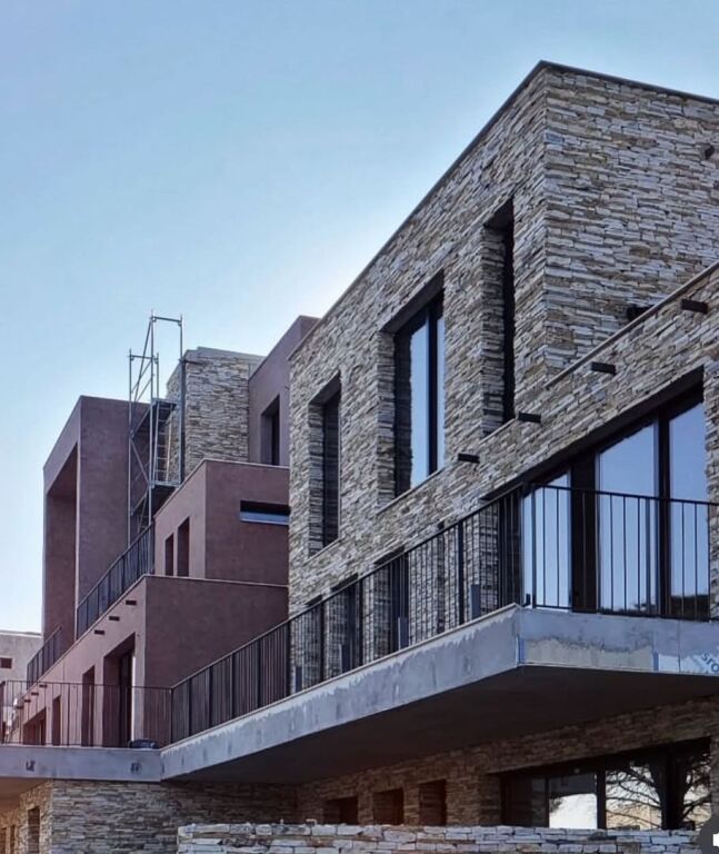 Shitet apartament 1+1 tek Kompleksi Lura 5 Gjiri i Lalzit Apartament 1+1 në shitje