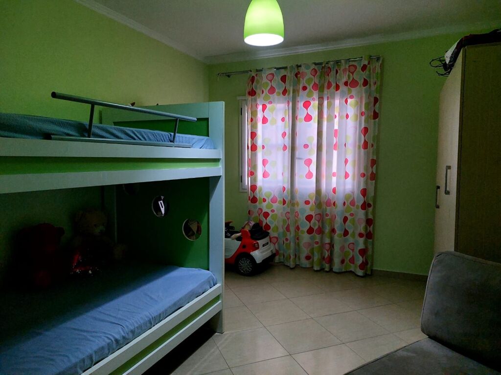 Apartament 2+1 për qira.Pallat i Ri pranë Gama Market Vlorë.