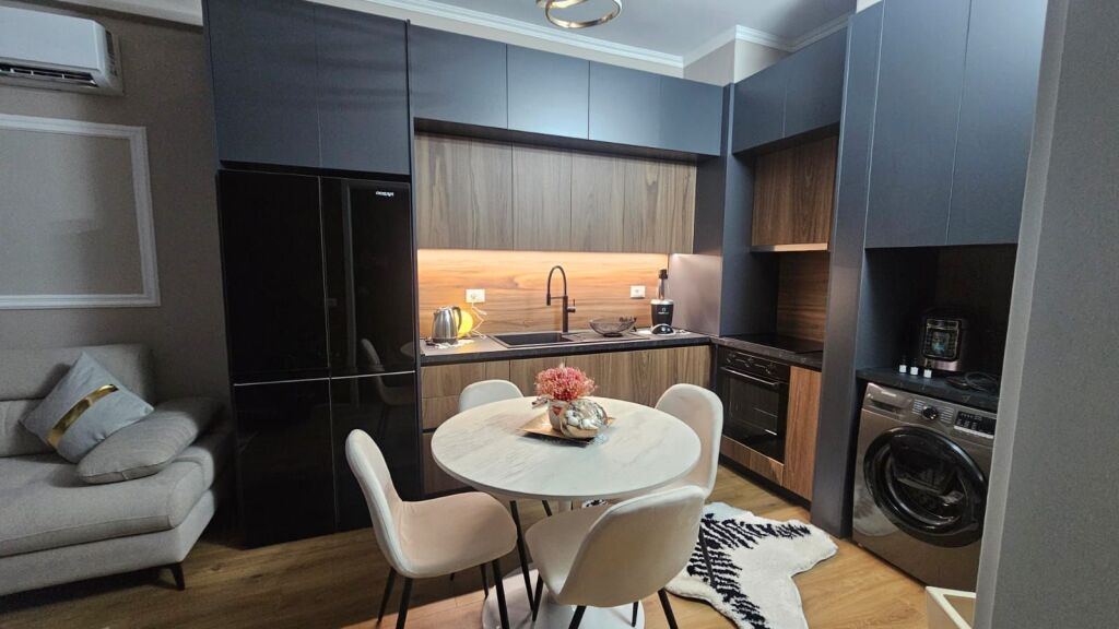 Apartament 1+1 me qera, Ali dem