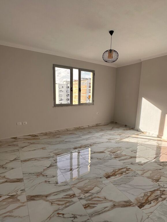 Shitet: Apartament 2+1 Astir, (bar Artisti)