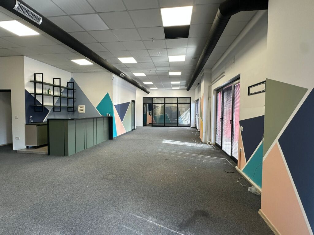 Ambient per qira tek Faramcia 10