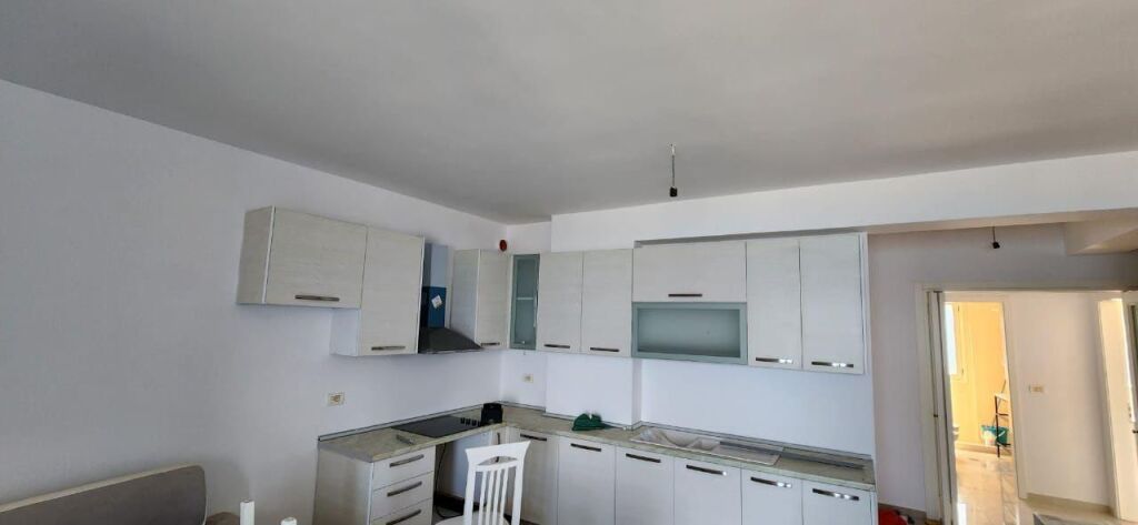 Apartment 2+1 with balcony for sale in Vlora