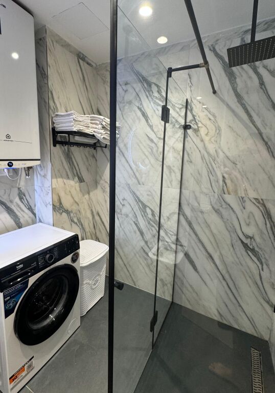 Apartament 2+1+2 ballkone ne shitje ne Skel, Vlore