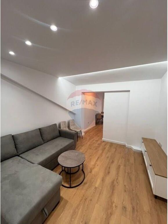 Apartament - Për Qira - Myslym Shyri, Tiranë