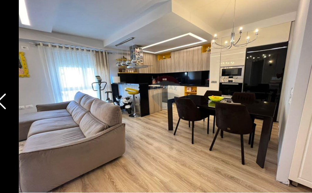 Apartament per shitje 3+1+2 tek Inxhinieria e Ndertimit