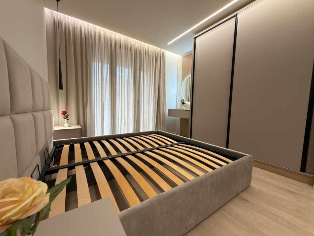 APARTAMENT 1+1 ME QERA NE QENDER  📍RRUGA E BARRIKADAVE