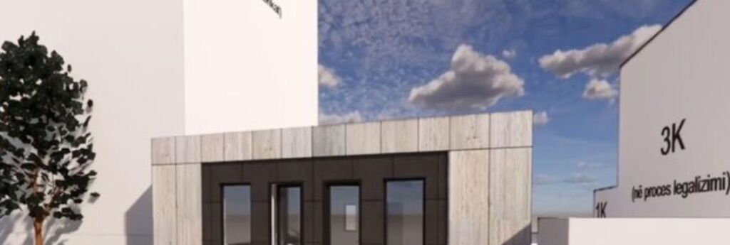 Commercial building for sale