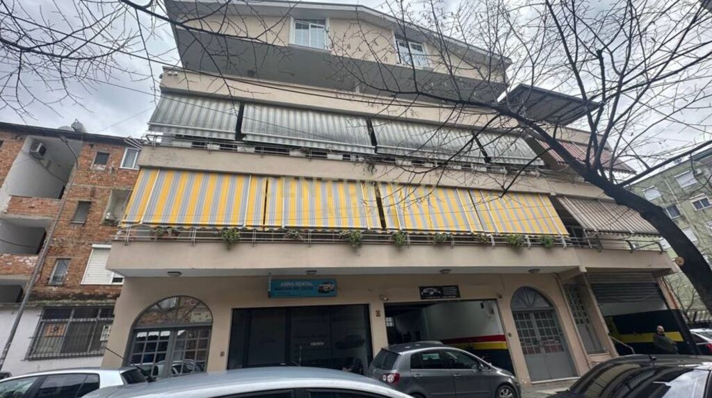 Jepet me qera kati 0 i nje vile