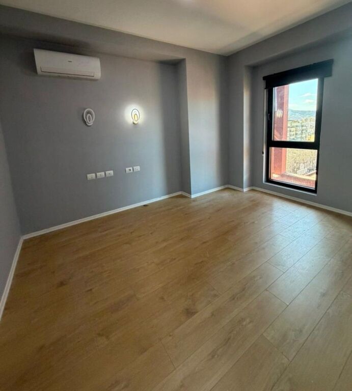 🏢 AMBIENT BIZNESI (ZYRË) ME QIRA – Garden Building