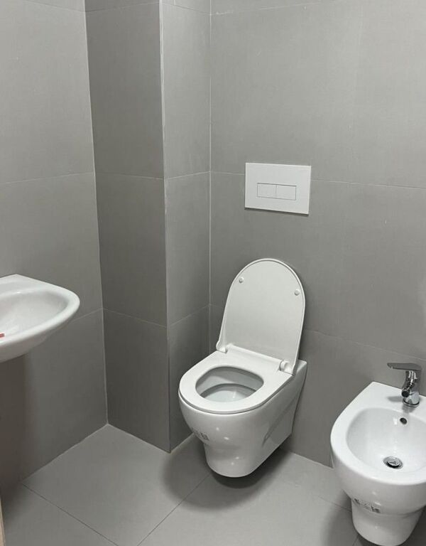 Jepet me Qira – Apartament 1+1 me ballkon| River Residence, Ish Fusha e Aviacionit