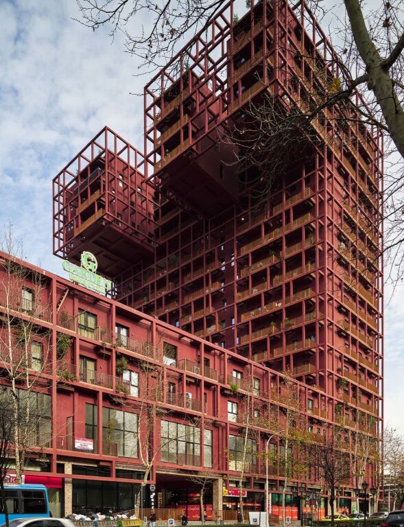 Parking spot for sale – 21 Dhjetori