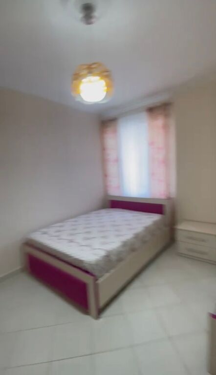 Jepet me Qira Apartament 2+1 i mobiluar - Kamez