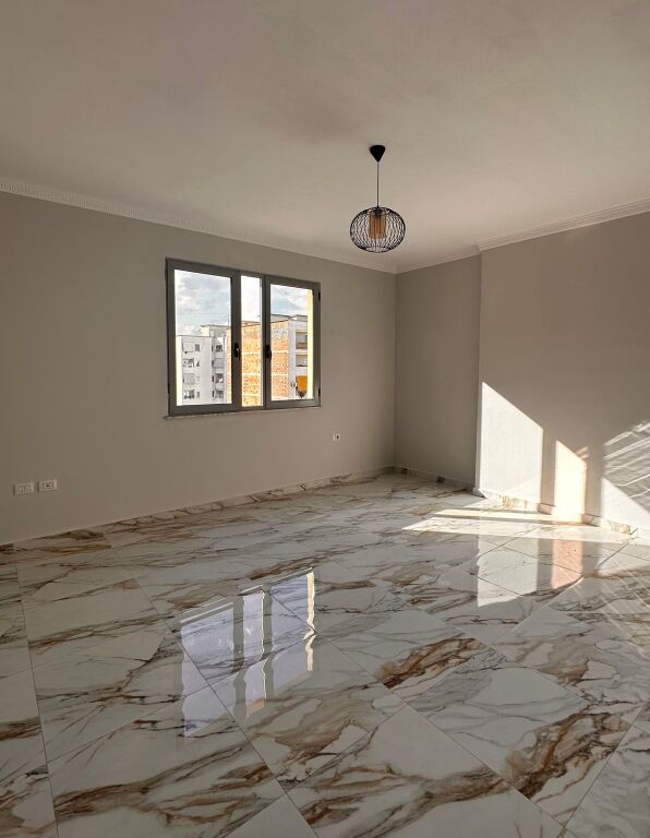 Shitet: Apartament 2+1 Astir, (bar Artisti)