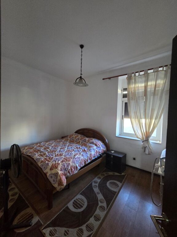 Jepet  2+1  me qira Stadiumi Dinamo