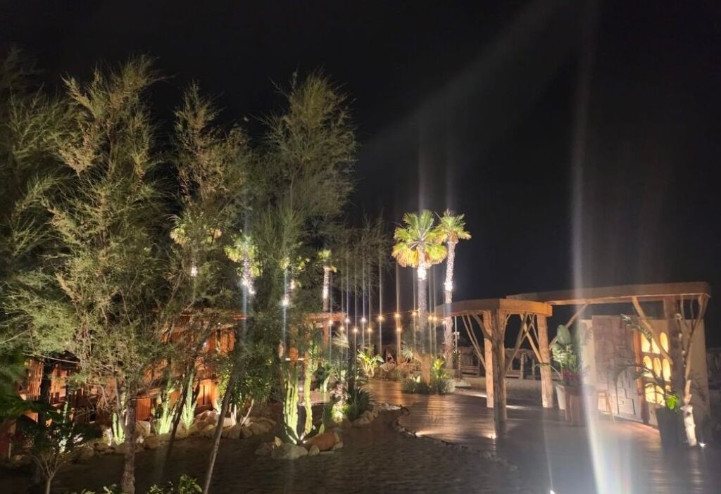 Shitet apartament me oborr 2+1 Palase