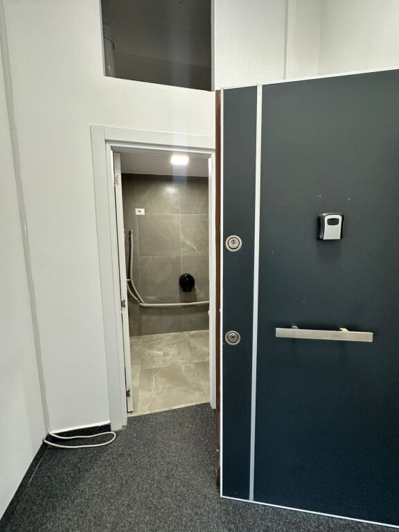 Ambient per qira tek Faramcia 10