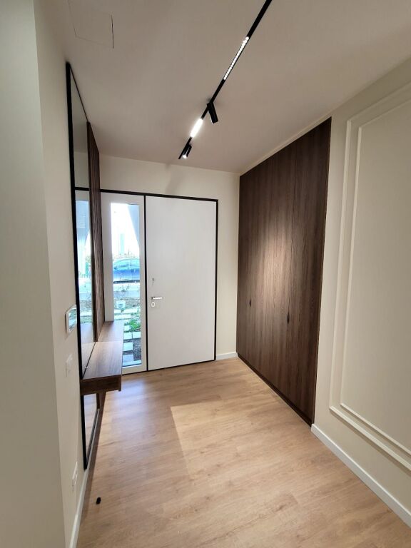 🏡 JEPET ME QIRA VILË – Green Valley Residence, Liqeni i Thatë