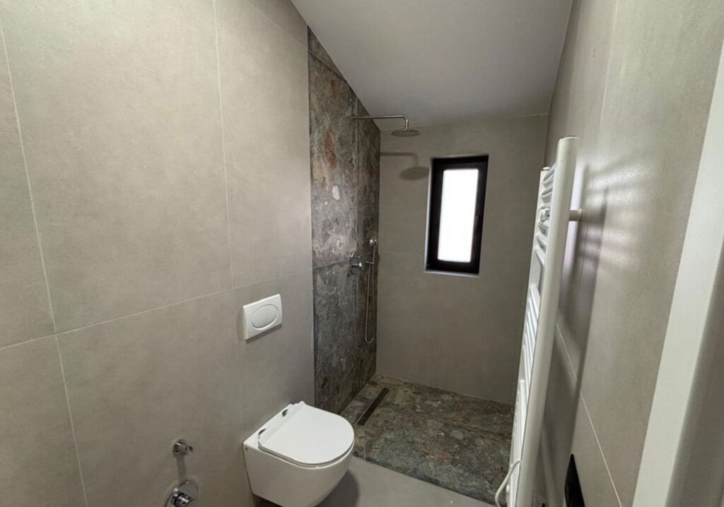 Jepet me qera apartament 2+1+2