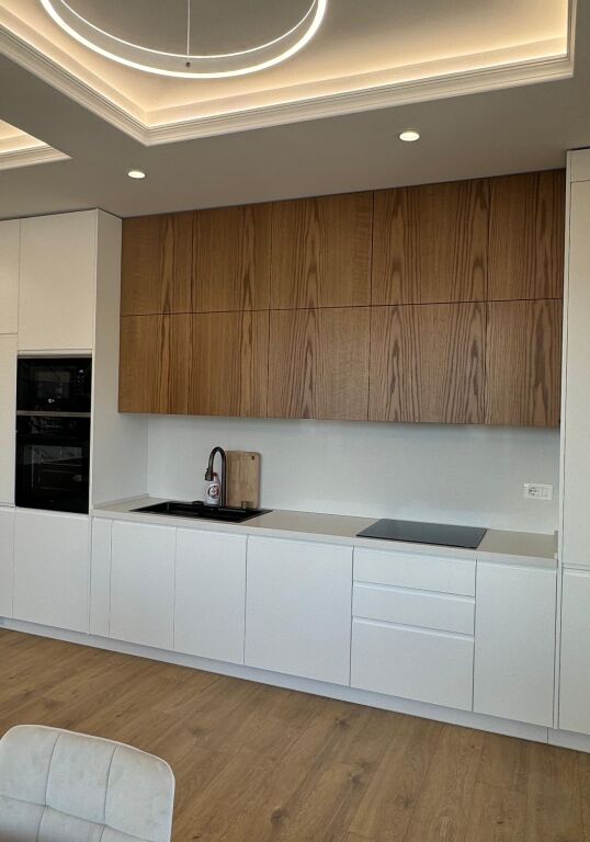 Apartament 2+1+2 ballkone ne shitje ne Skel, Vlore