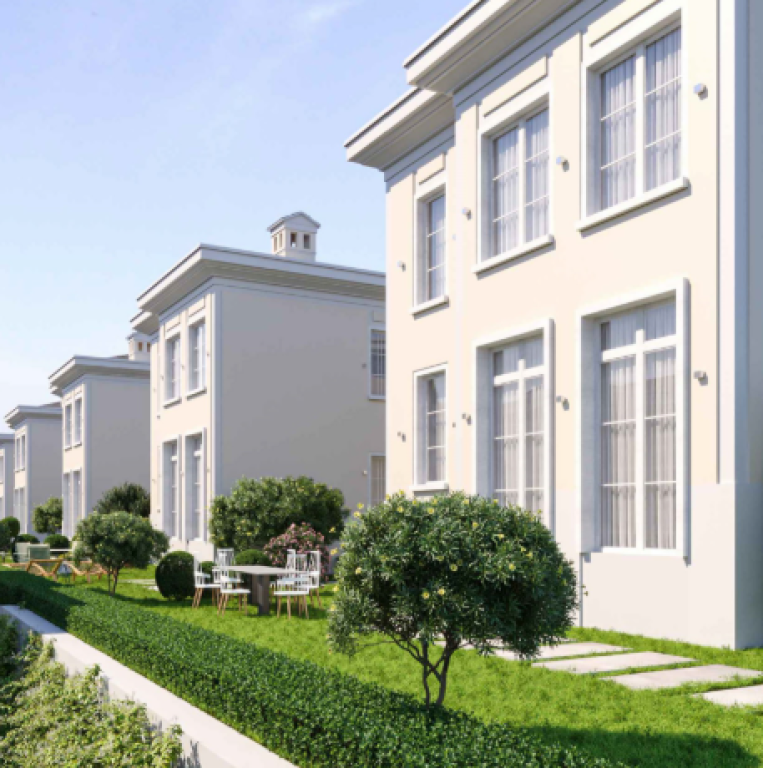 Luxury Villa for Sale – Rolling Hills, Lake of Farka📍