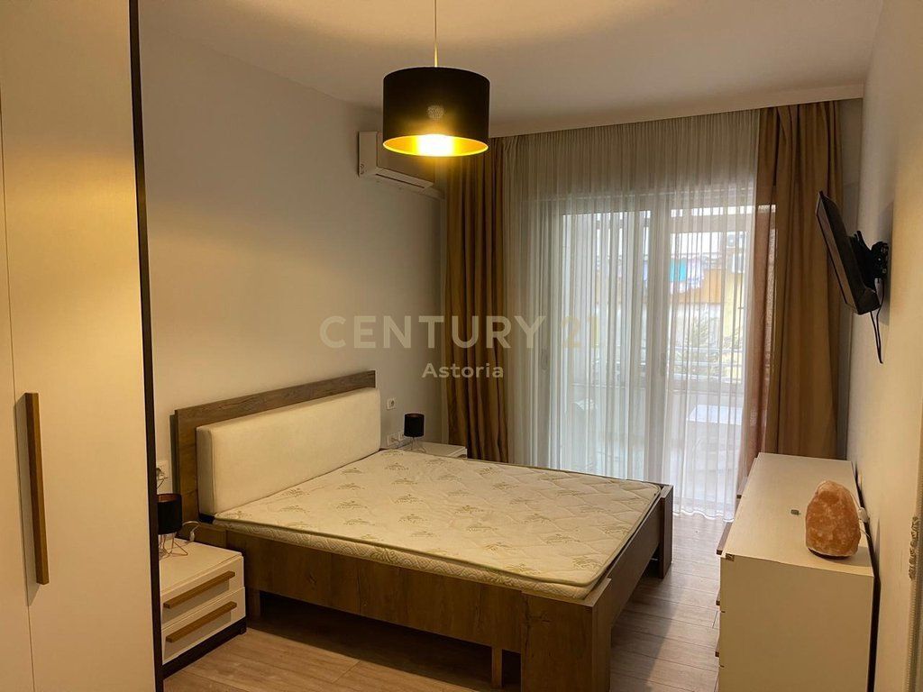 Apartament 2+1+2 + Garazh për shitje.