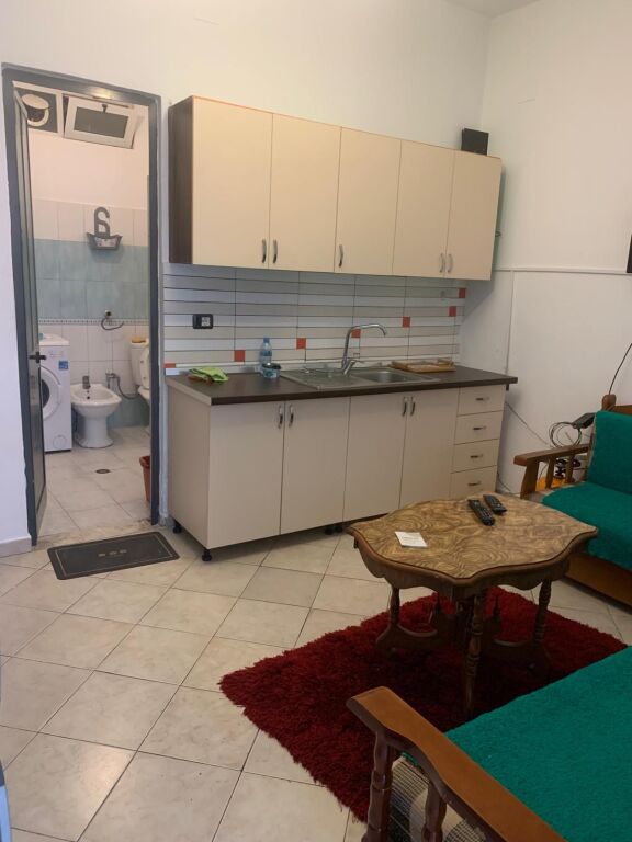 Appartamento 1+1+parcheggio in affitto presso la rotatoria di Shkoza