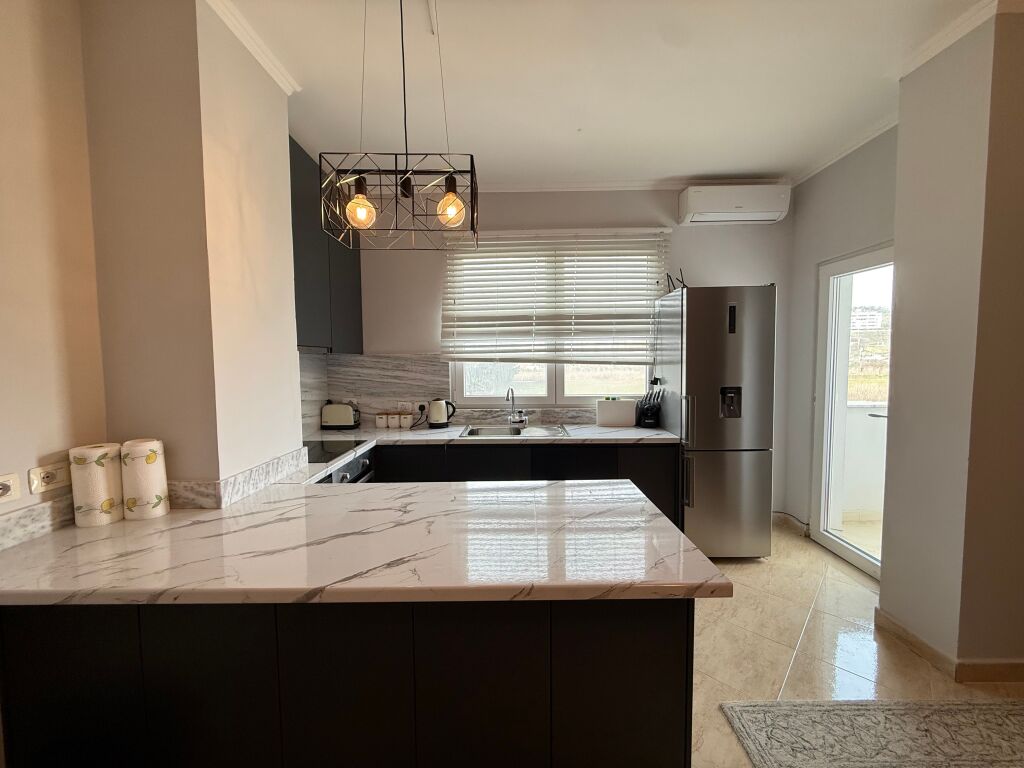 Appartamento 1+1 a Golem a 300 metri dalla spiaggia