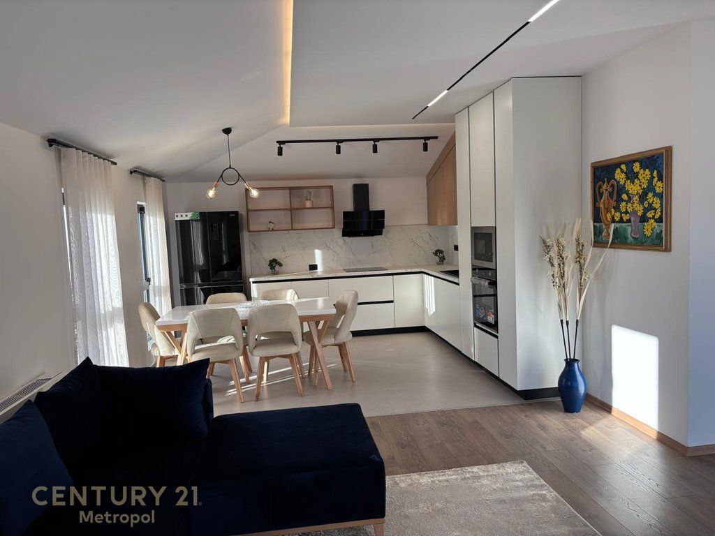 Appartamento 2+1+2 in Affitto-Laprakë, vicino all'Ospedale Militare