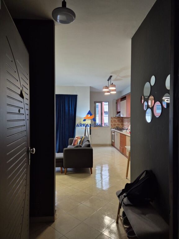 JEPET ME QERA APARTAMENT 2+1+BALLKON "ASTIR, PRANE WELLIT" 50.000 LEKE