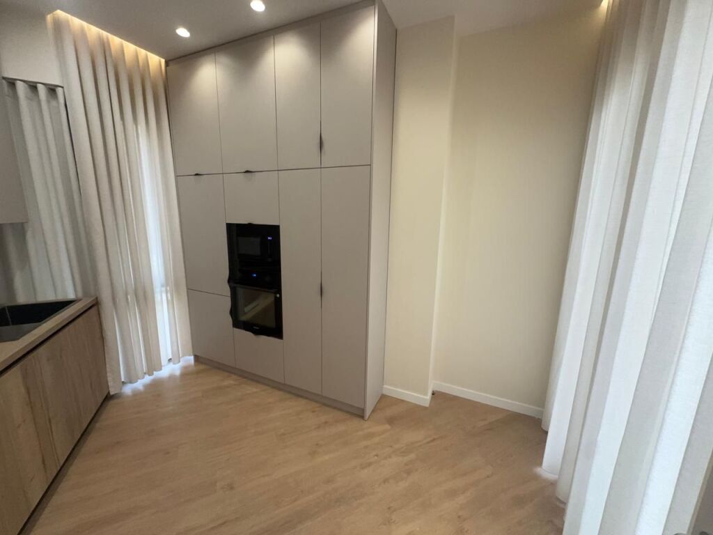 Luxury Villas - Dry Lake - Green Valley