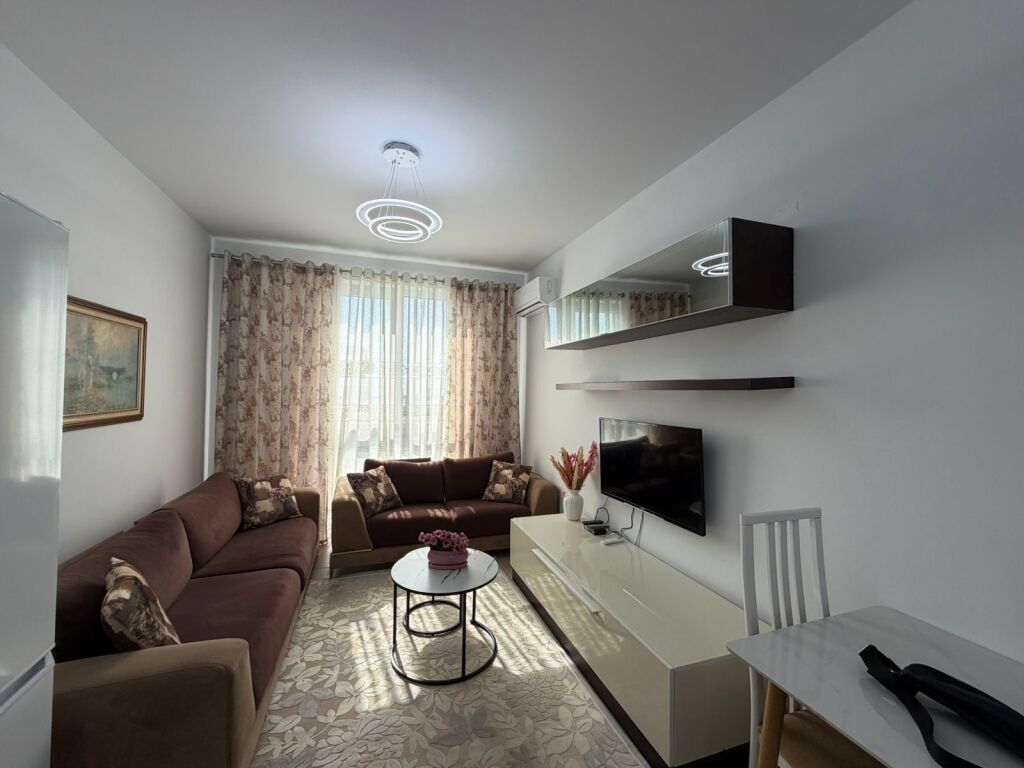 Jepet apartament me qera 1+1 lagja 17 durres