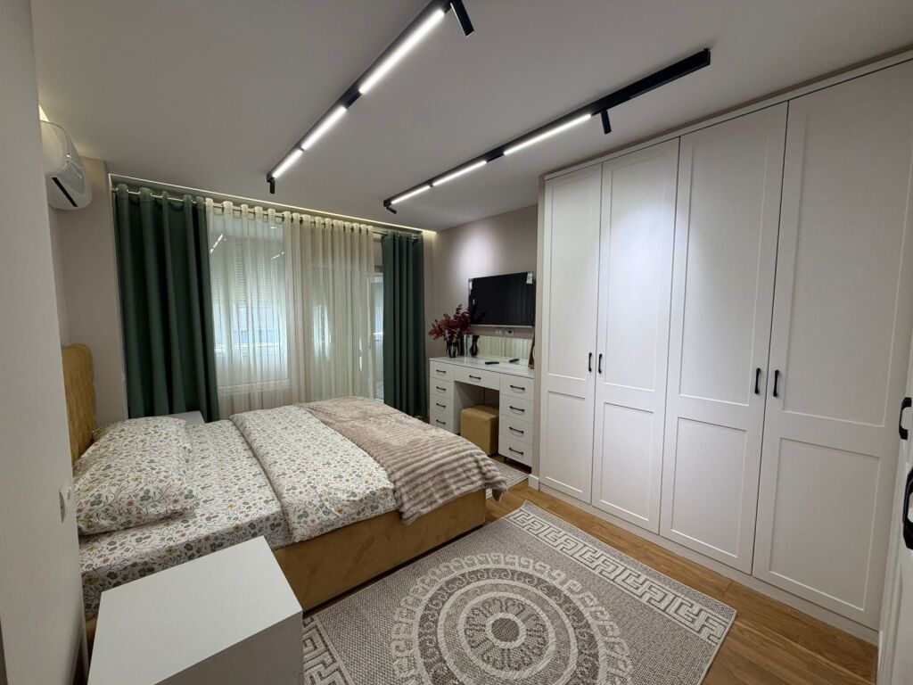 Rent 1+1 Pavaroti / Zoo Garden