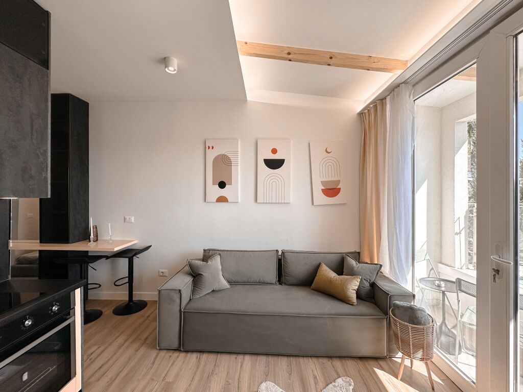 Garzoniere for rent in Astir