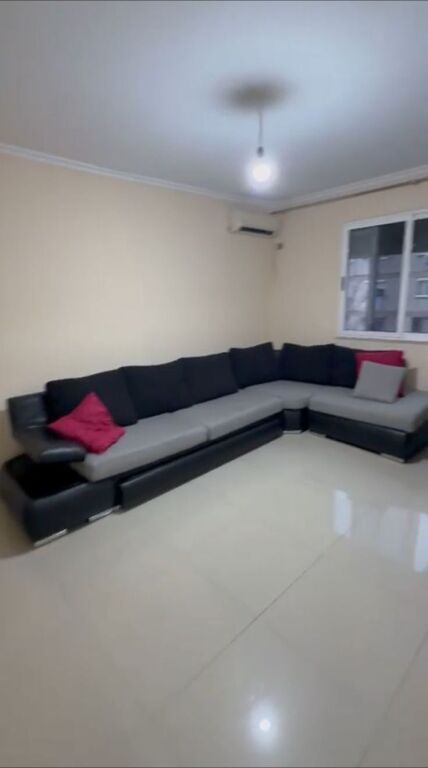 Apartament me qera 1+1