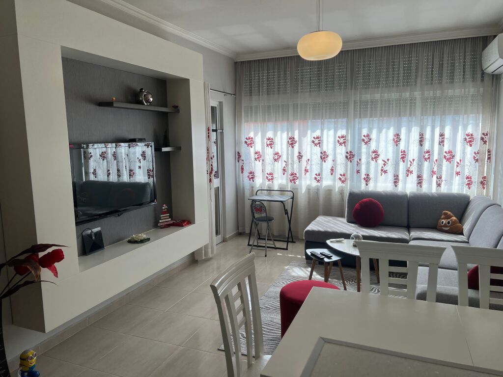 In vendita 1+1, Astir, Vicino al Rrethit, Completamente arredato