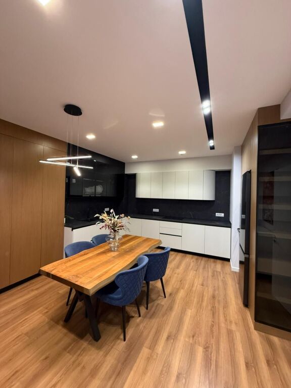 Apartament me qera - Garda