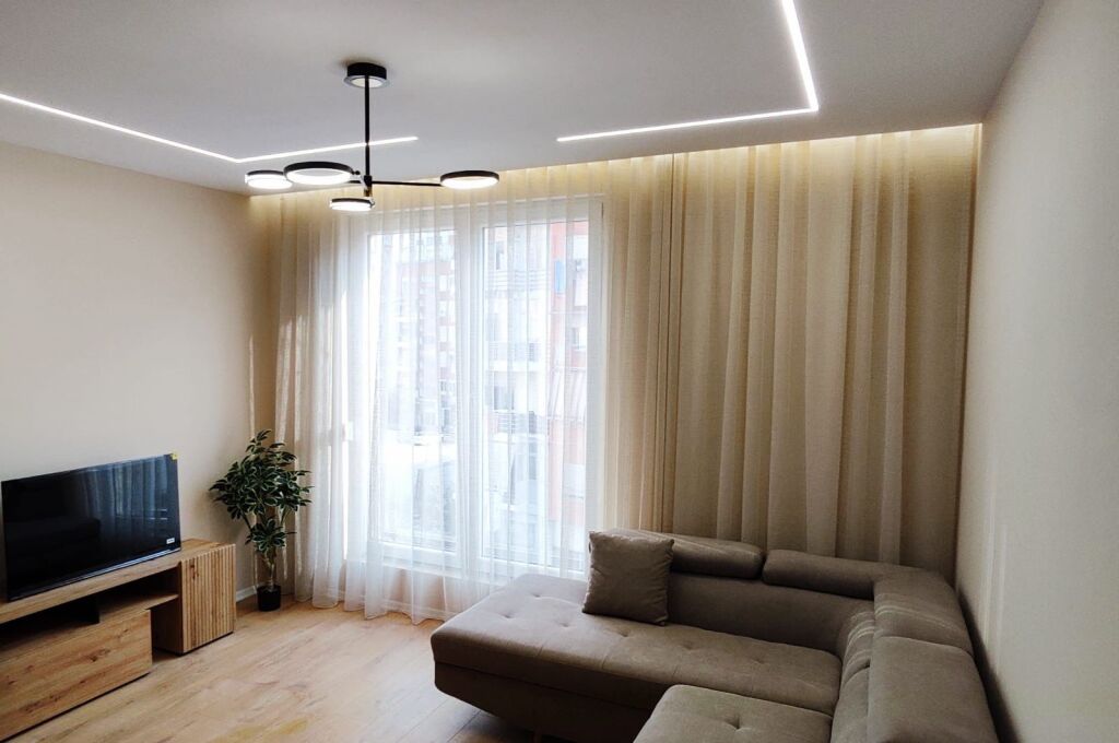 For rent 1+1 Petrela St. Train Station 700 thousand lek