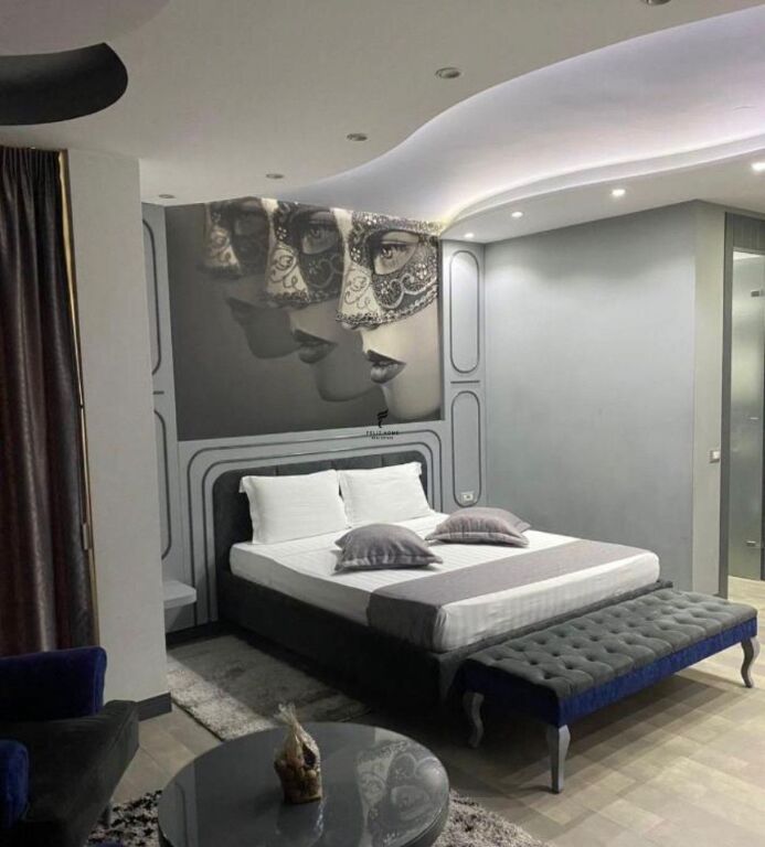 9 STOREY HOTEL FOR RENT ELBASAN STREET 25,000 EURO FH-58076