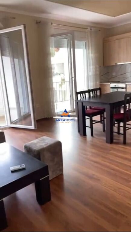 APPARTAMENTO IN AFFITTO 2+1+2 BALCONI "VIA 5 MAJI" 55.000 LEKE