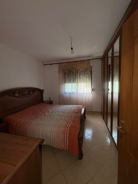 🏡 APARTAMENT ME QERA 2+1 (E pershtatur)