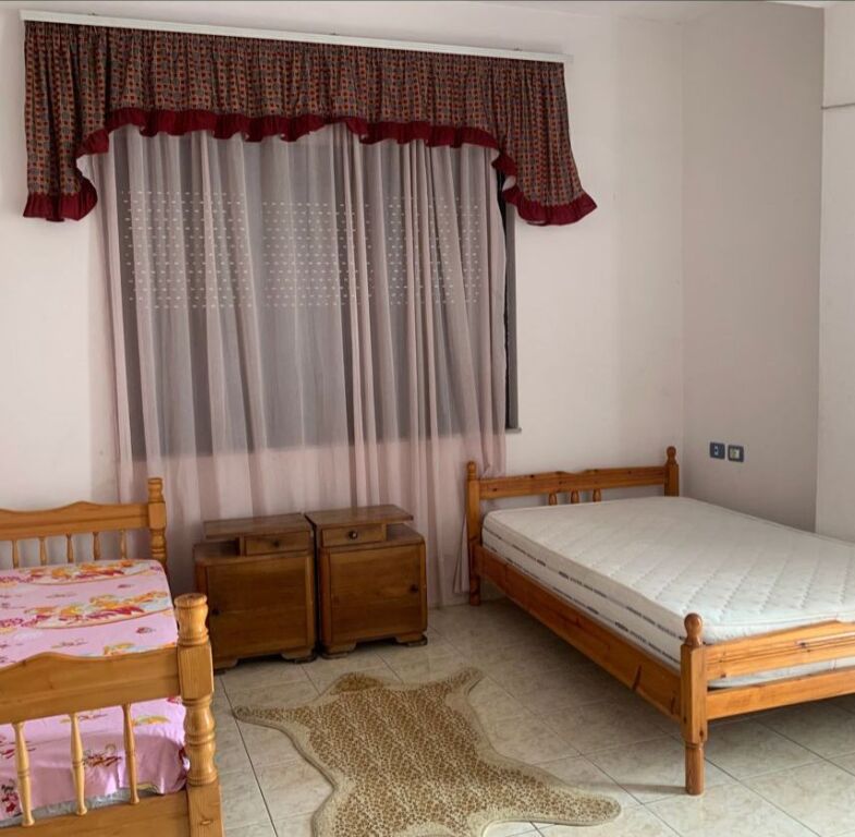 APARTAMENT ME QERA 2+1 PORCELAN 50.000 LEKE FH-58123