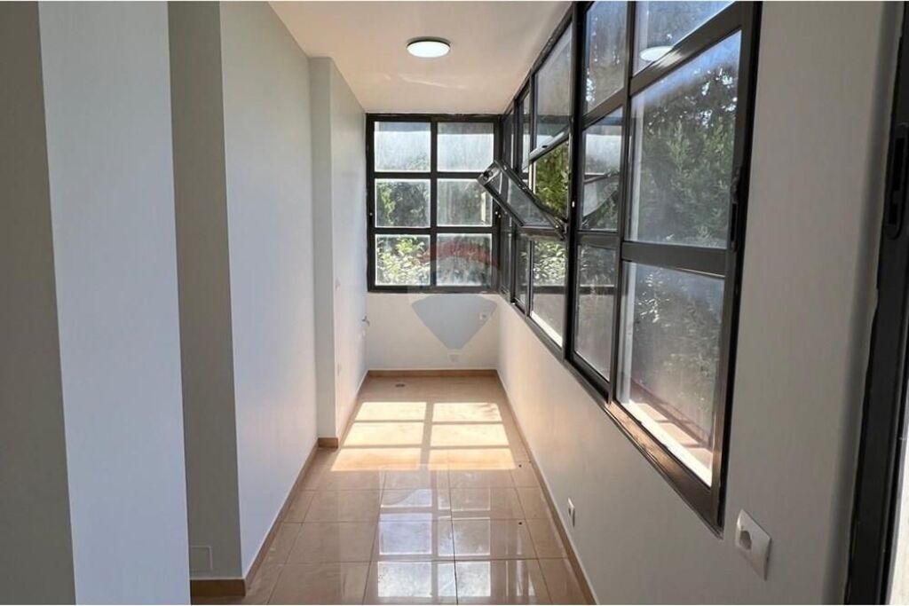 Apartment - For Sale - Shefqet Kuka Street, Tirana(ID: 530261057-290)