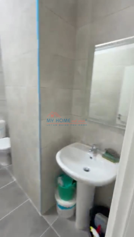 Apartament 2+1+ post parkimi ne Xhamllik Tirane