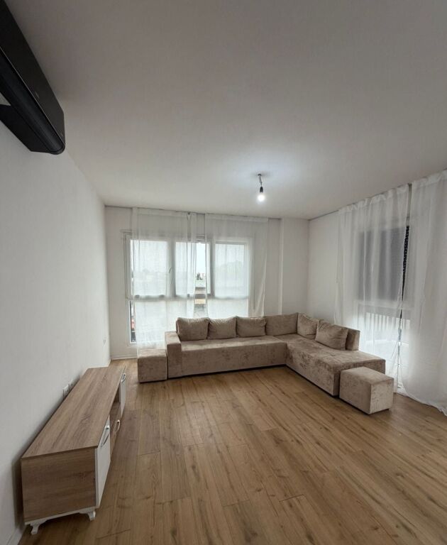 Jepet Me Qera Apartament 2+1+2 Tualete +1 Ballkon