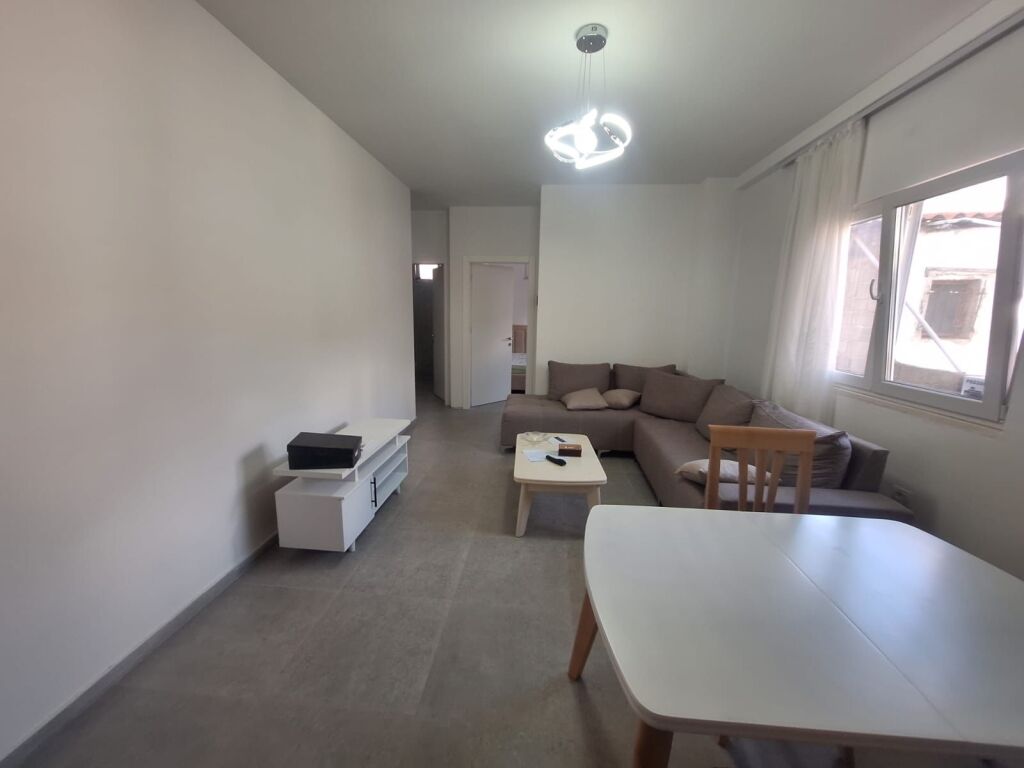 Appartamento 2+1, Don Bosko!