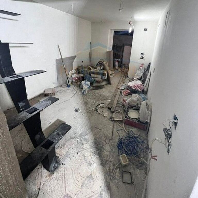 Affitto, Locale Commerciale, Via Durazzo