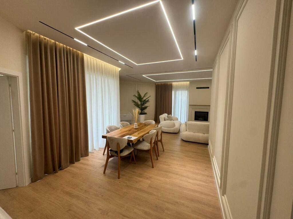 Luxury Villas - Dry Lake - Green Valley