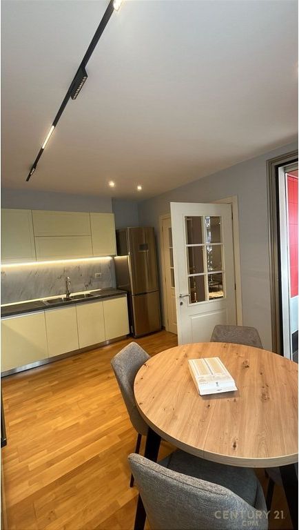 APARTMENT 3+2 FOR RENT AT THE TIRANA LAKE