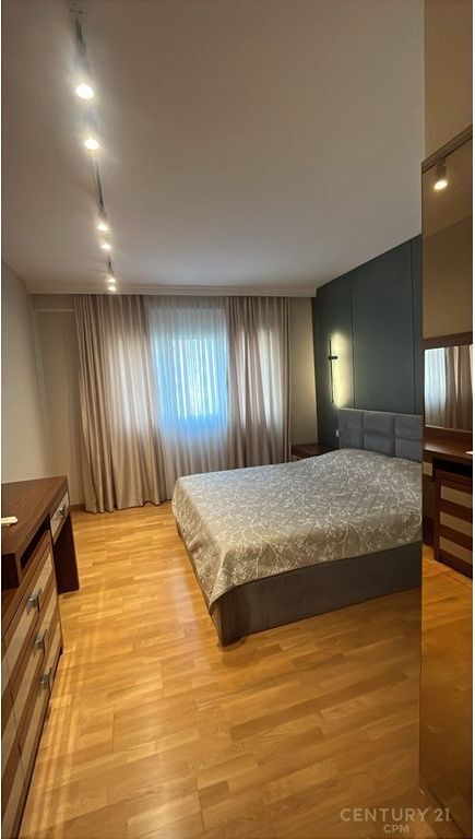 APARTMENT 3+2 FOR RENT AT THE TIRANA LAKE