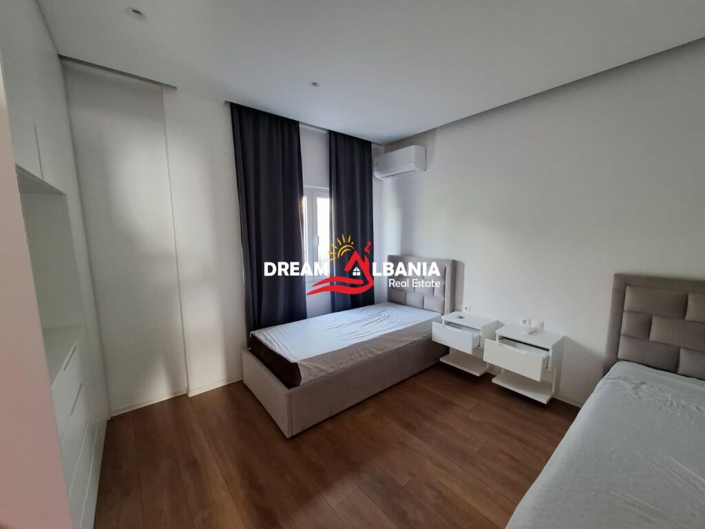 Kat vile me qera 3+1+2+Parking ne Babrru, Tirane (ID 4251438)